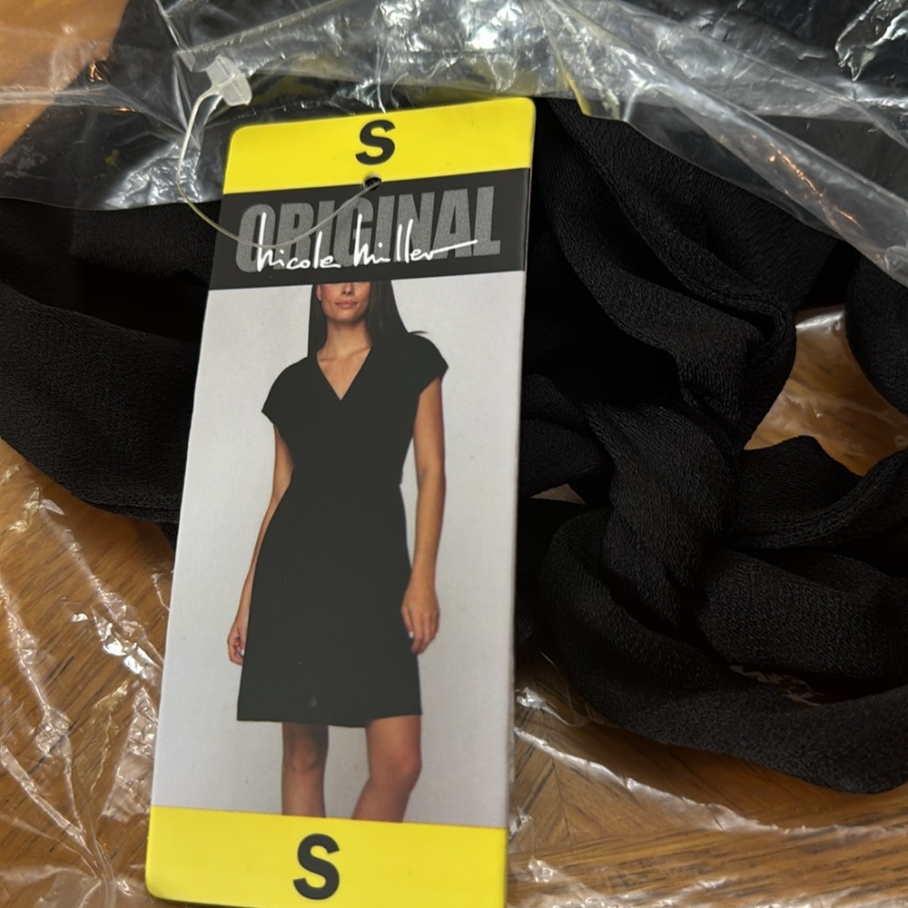 Nicole Miller Women's Faux Wrap Dress nwt - Picture 6 of 7